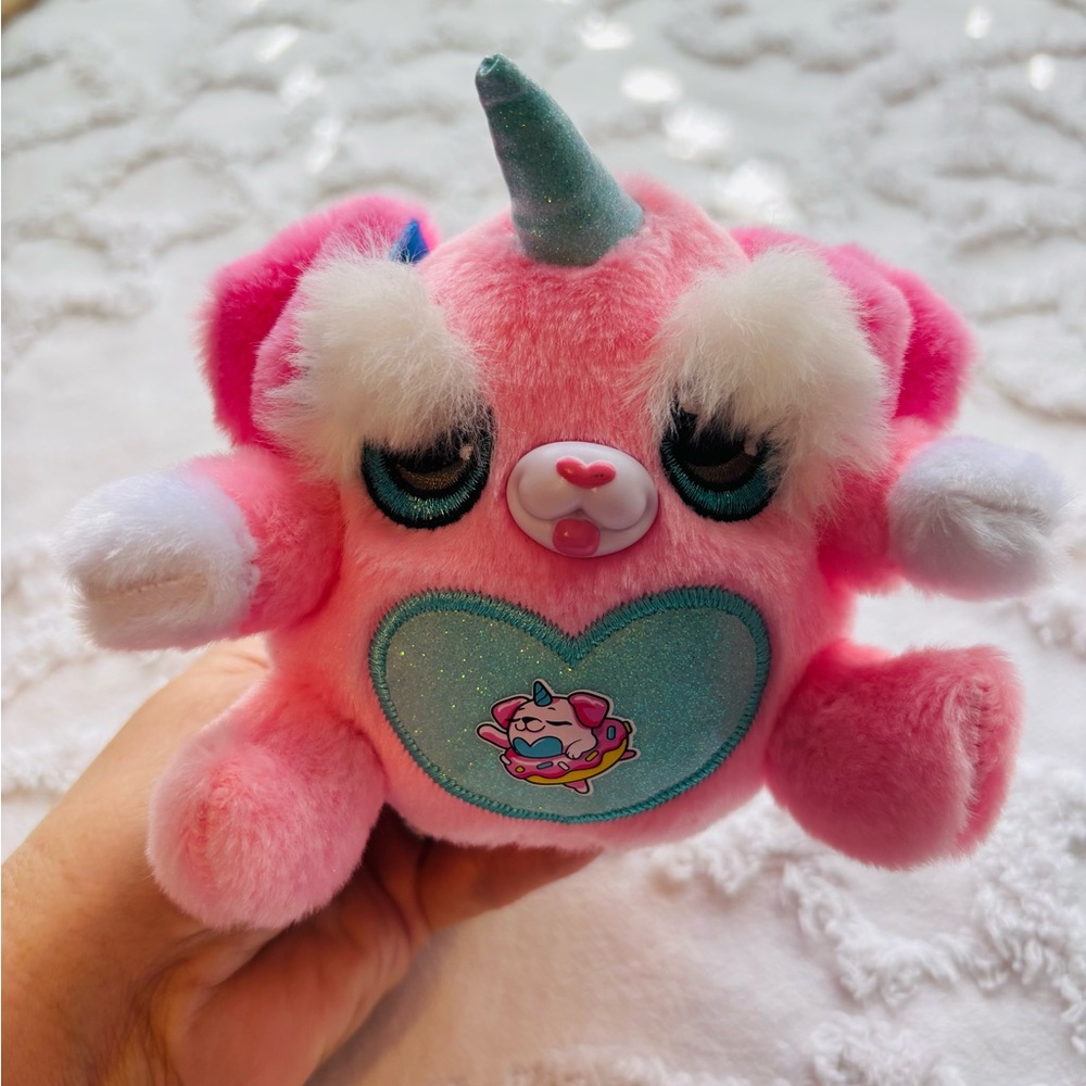 Rainbocorns
Series 8 Puppycorn Surprise Plush Toy